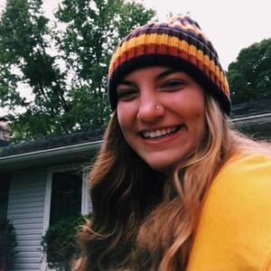 Meet your Posher, Courtney